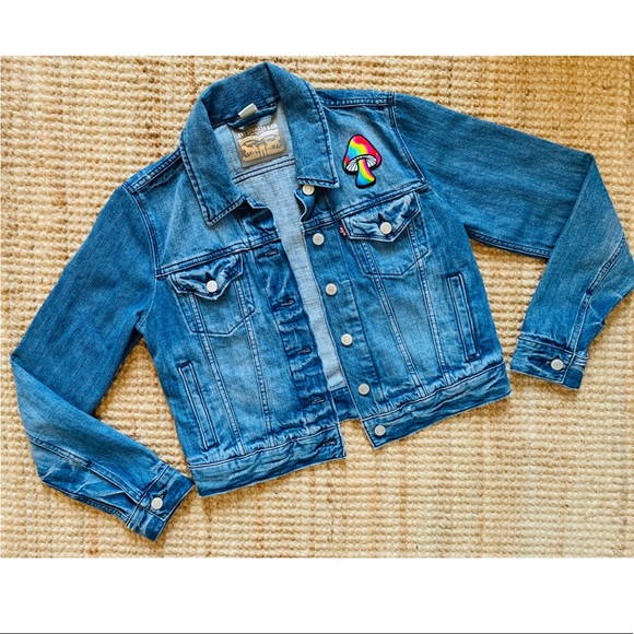 Levi's Jackets & Blazers - Levi Mushroom Patch Jean Jacket